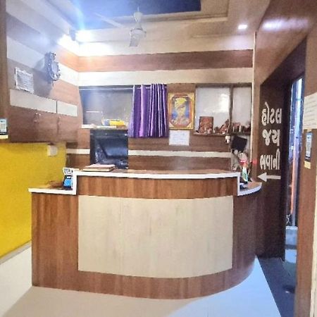 Hotel Jay Bhawani Ahmedabad Ngoại thất bức ảnh